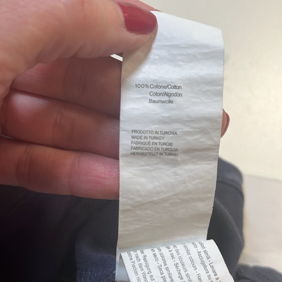 VGUC: subdued cropped tank top - Picture 10 of 12